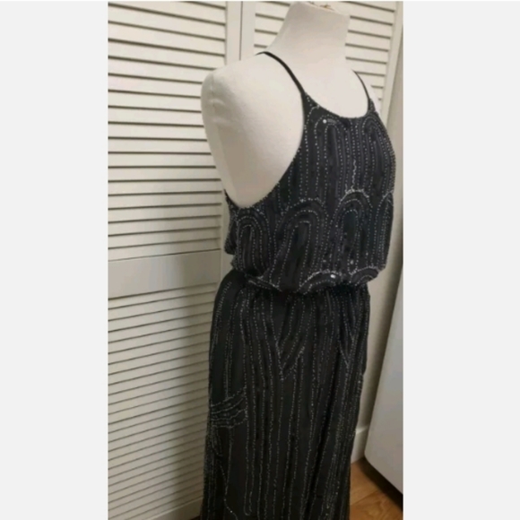 🌼SOLD. Windsor Black Silver Beaded/Sequins Full Length Evening Gown - Picture 4 of 7